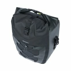 Basil Navigator Waterproof Seitentasche Schwarz -Fahrradladen basil navigator waterproof seitentasche schwarz4