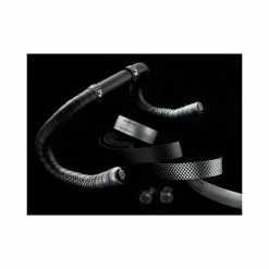 Ciclovation Lenkerband Leather Touch Fusion, Fusion Metallic Silver, PU Based, 3.0mm, 2000 X 30mm 9 Ciclovation Lenkerband Leather Touch Fusion, Fusion Metallic Silver, PU Based, 3.0mm, 2000 X 30mm -Fahrradladen ciclovation lenkerband leather touch fusion fusion metallic silver pu based 30mm 2000 x 30mm4