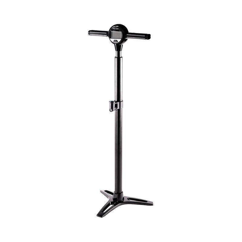 CrankBrothers Pumpe Klic Digital Diese Ausführung Verfügt über Ein Grosses, Digitales Manometer Um Den Reifendruck Genau Abzulesen 3 CrankBrothers Pumpe Klic Digital Diese Ausführung Verfügt über Ein Grosses, Digitales Manometer Um Den Reifendruck Genau Abzulesen