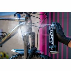 Muc-Off 8-IN-One Bike Cleaning Kit Reinigungsset 8-teilig -Fahrradladen muc off 8 in one bike cleaning kit reinigungsset 8 teilig3