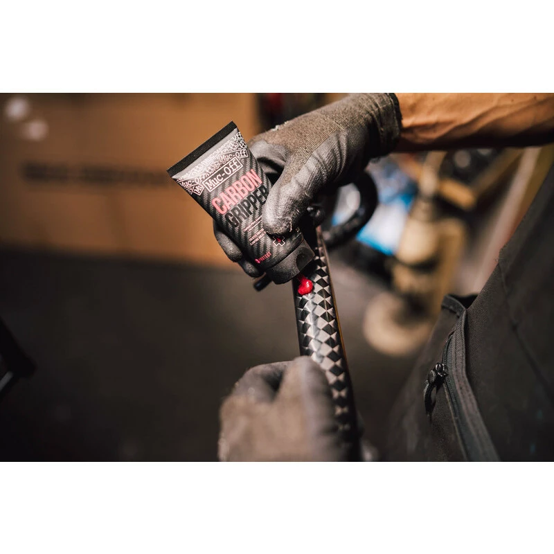 Muc-Off "Carbon Gripper" Geeignet An Carbonteilen Wie Z.B Sattelstützen, Sattelrohr, Vorbau Oder Lenker. 4 Muc-Off "Carbon Gripper" Geeignet An Carbonteilen Wie Z.B Sattelstützen, Sattelrohr, Vorbau Oder Lenker. – Bild 2