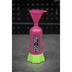 Muc-Off Collapsible Silicone Funnel -Fahrradladen muc off collapsible silicone funnel3