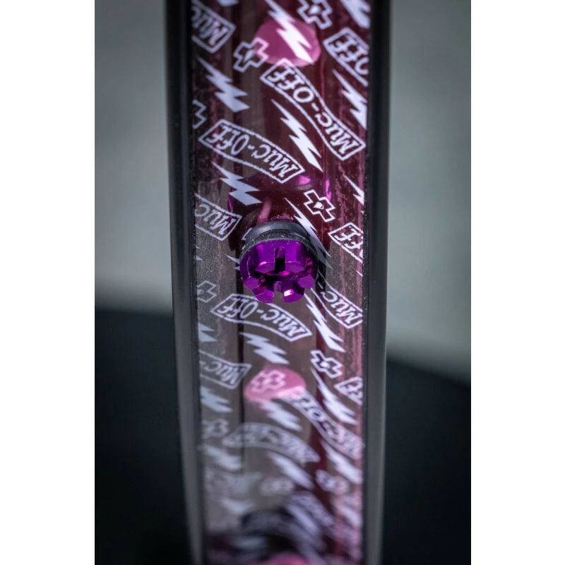 Muc-Off V2 Tubeless Ventil Kit 44mm/purple 5 Muc-Off V2 Tubeless Ventil Kit 44mm/purple – Bild 3