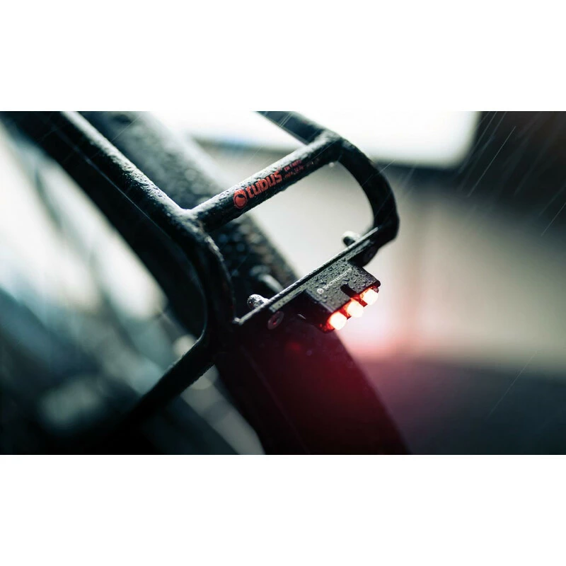 Supernova Rücklicht E3 Tail Light-FR 2, 12V, Kabelausgang Hinten, Schwarz 12V, 0.5W, 1800mm Kabel, 50mm Befestigungslöcher 4 Supernova Rücklicht E3 Tail Light-FR 2, 12V, Kabelausgang Hinten, Schwarz 12V, 0.5W, 1800mm Kabel, 50mm Befestigungslöcher – Bild 2